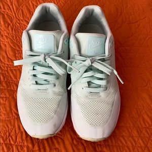 Nike air max ultra moire in mint green
